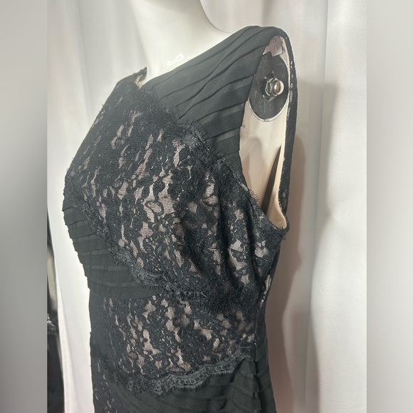 JAX lace combo dress - Picture 5 of 9